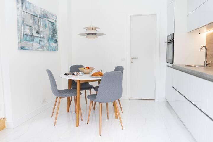 Freedom Apartments In The Heart Of Lviv - Balabana Str And Svoboda Avenue エクステリア 写真